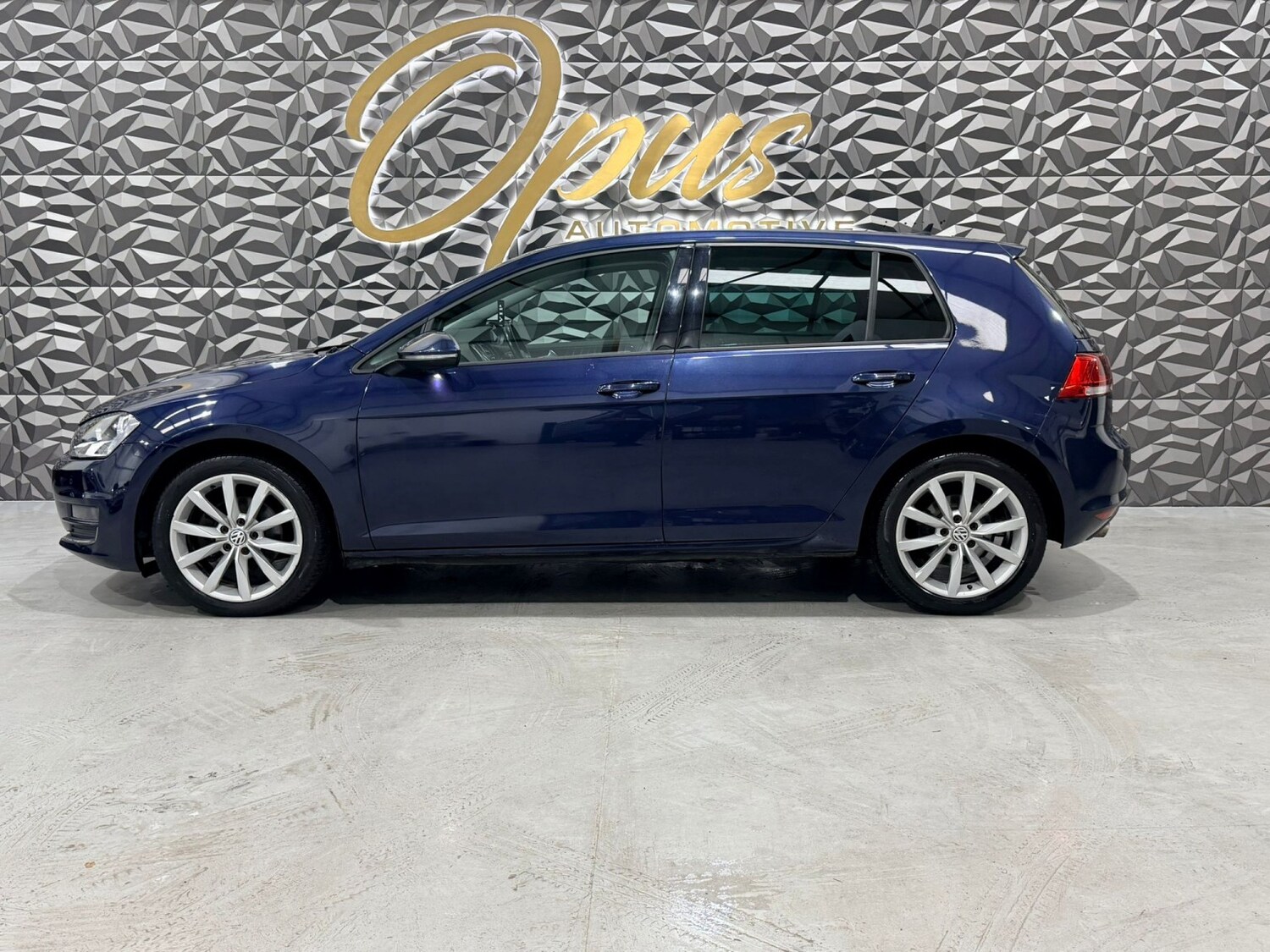 Used Volkswagen Golf 2014 for sale - 77542636: Photo 7
