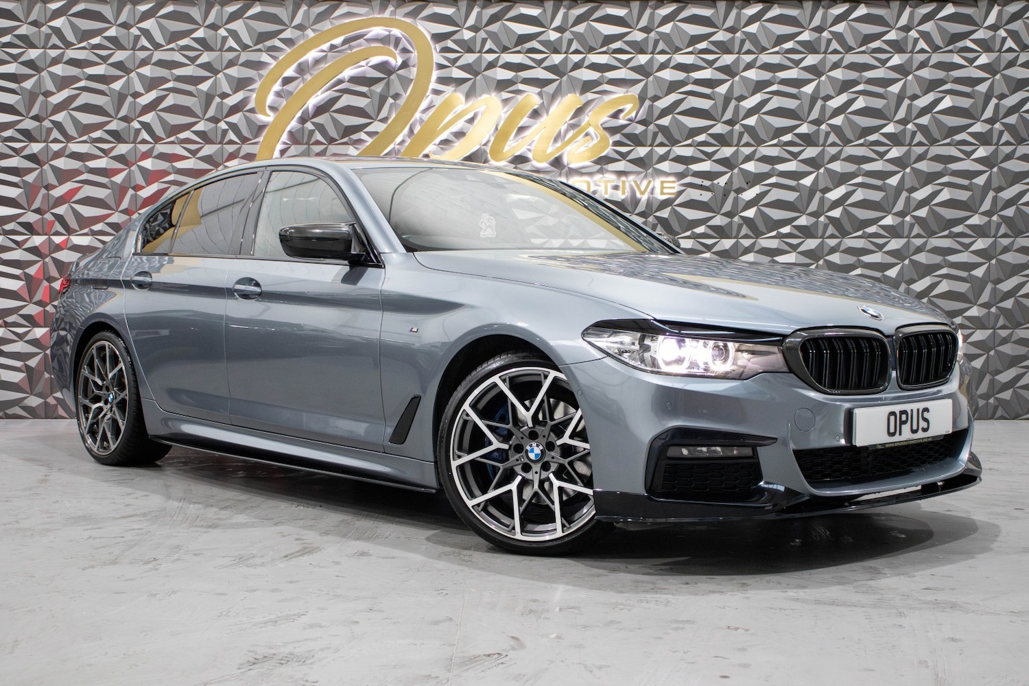 Used BMW 5 Series 2019 for sale - 76559992: Photo 1