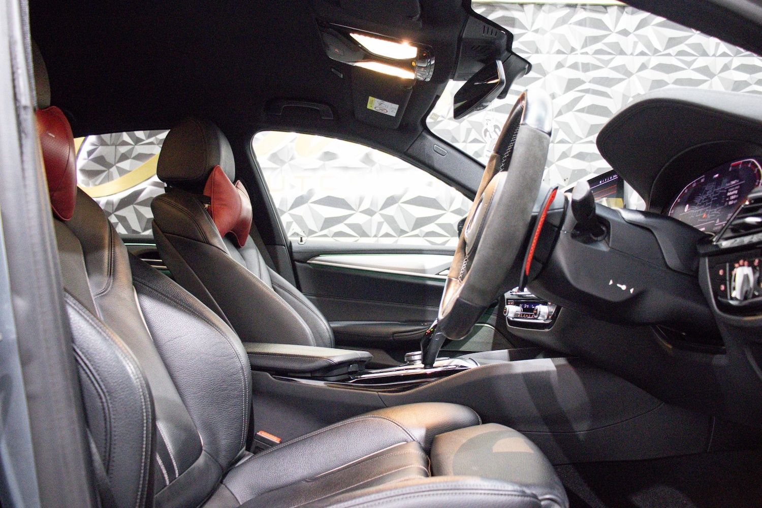 Used BMW 5 Series 2019 for sale - 76559992: Photo 12