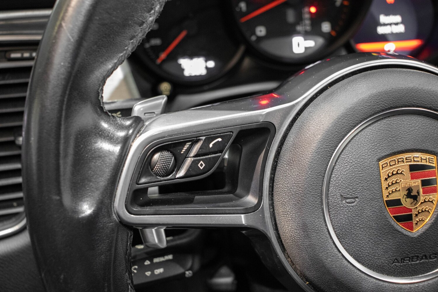 Used Porsche Macan 2017 for sale - 77542637: Photo 16