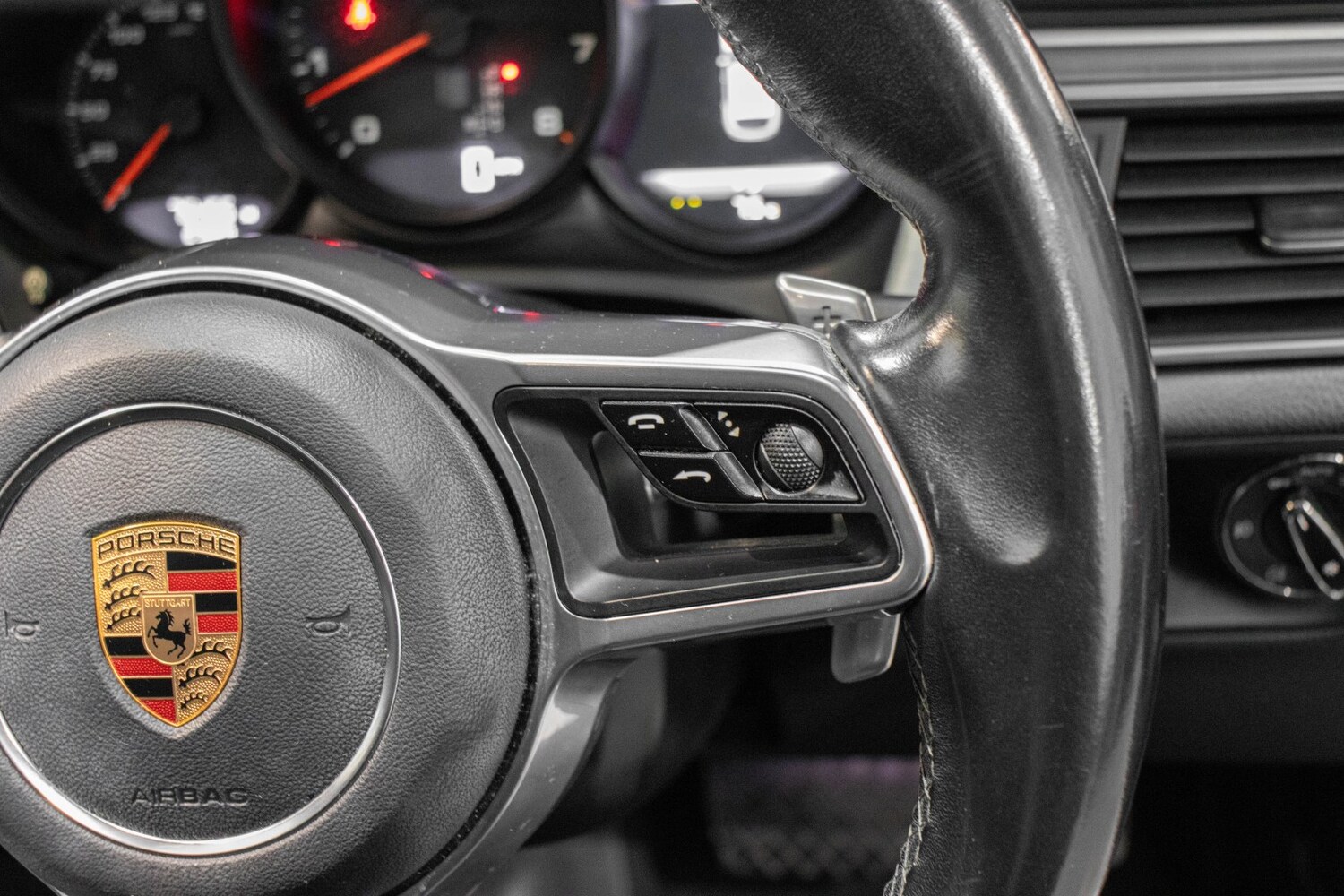 Used Porsche Macan 2017 for sale - 77542637: Photo 17