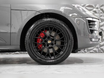 Used Porsche Macan 2017 for sale - 77542637: Photo