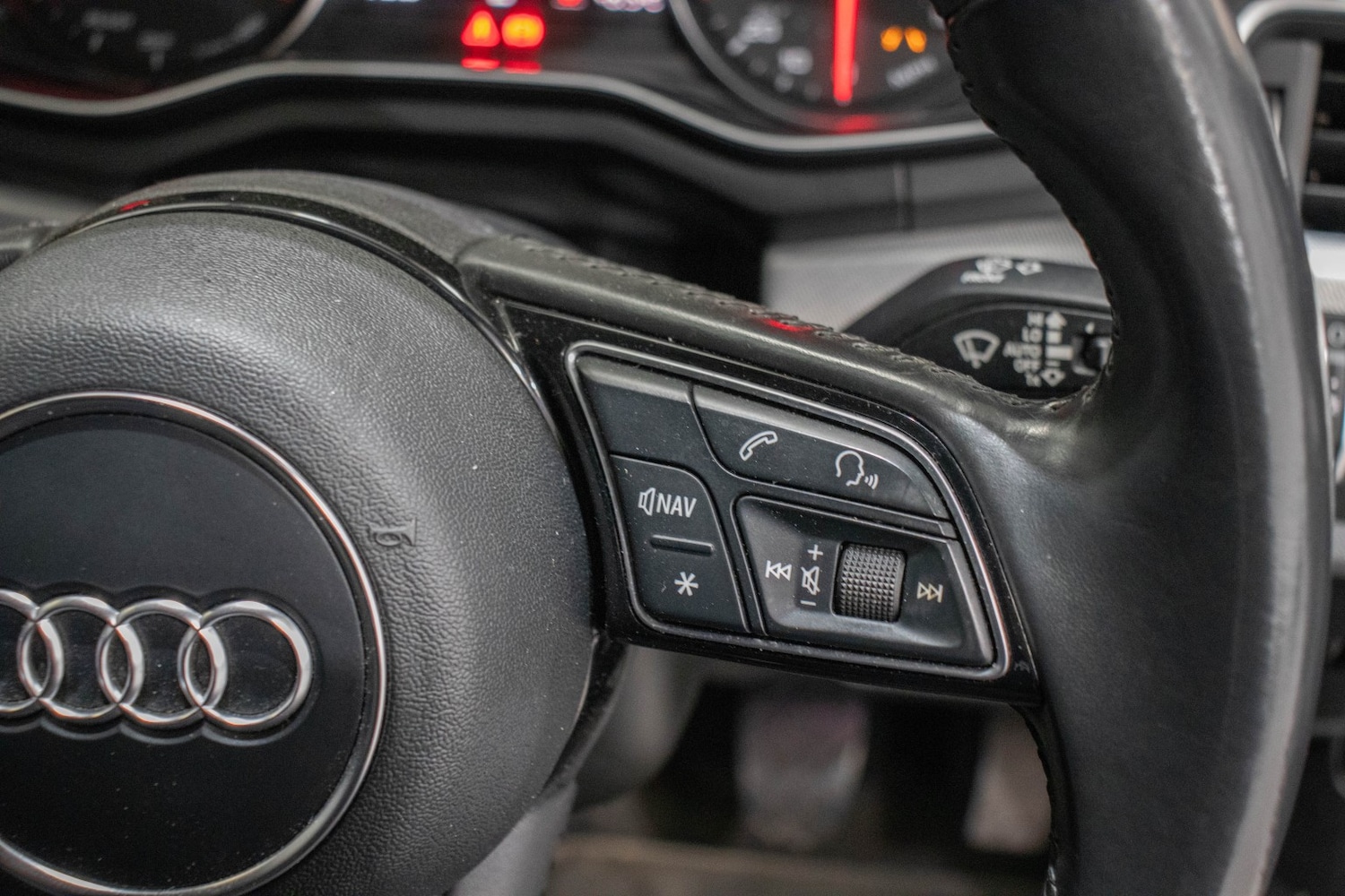 Used Audi A4 2017 for sale - 77251348: Photo 25