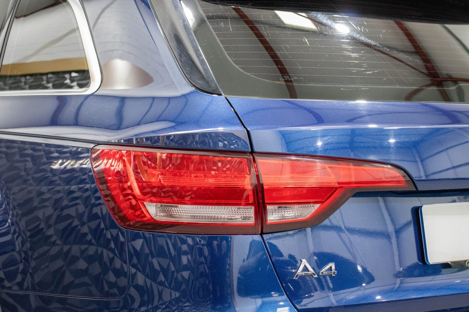 Used Audi A4 2017 for sale - 77251348: Photo 7