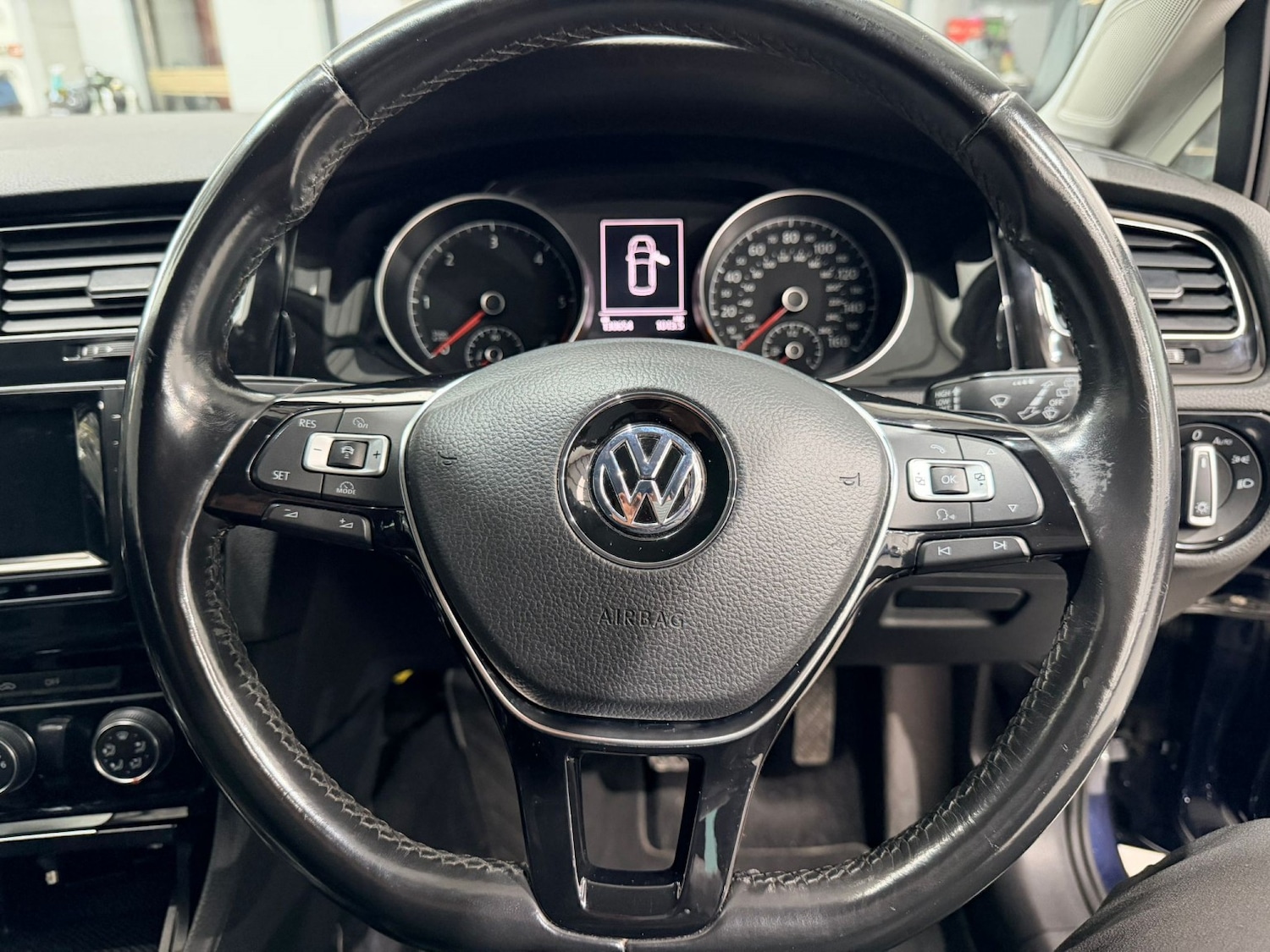 Used Volkswagen Golf 2014 for sale - 77277337: Photo 14