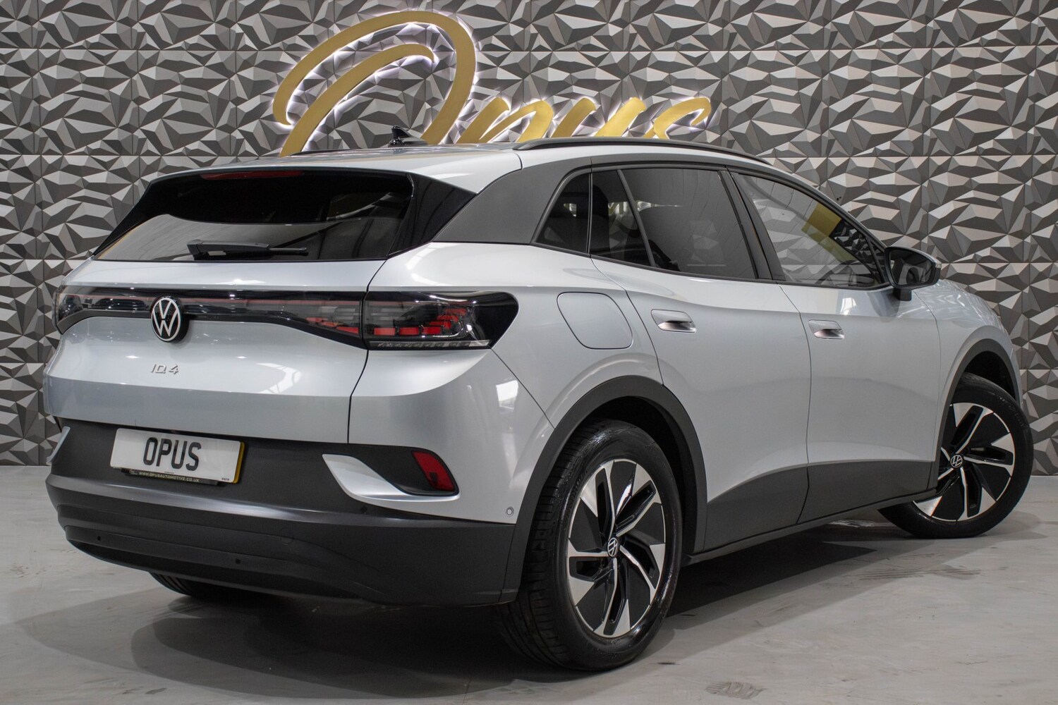 Used Volkswagen ID.4 2024 for sale - 77542646: Photo 4