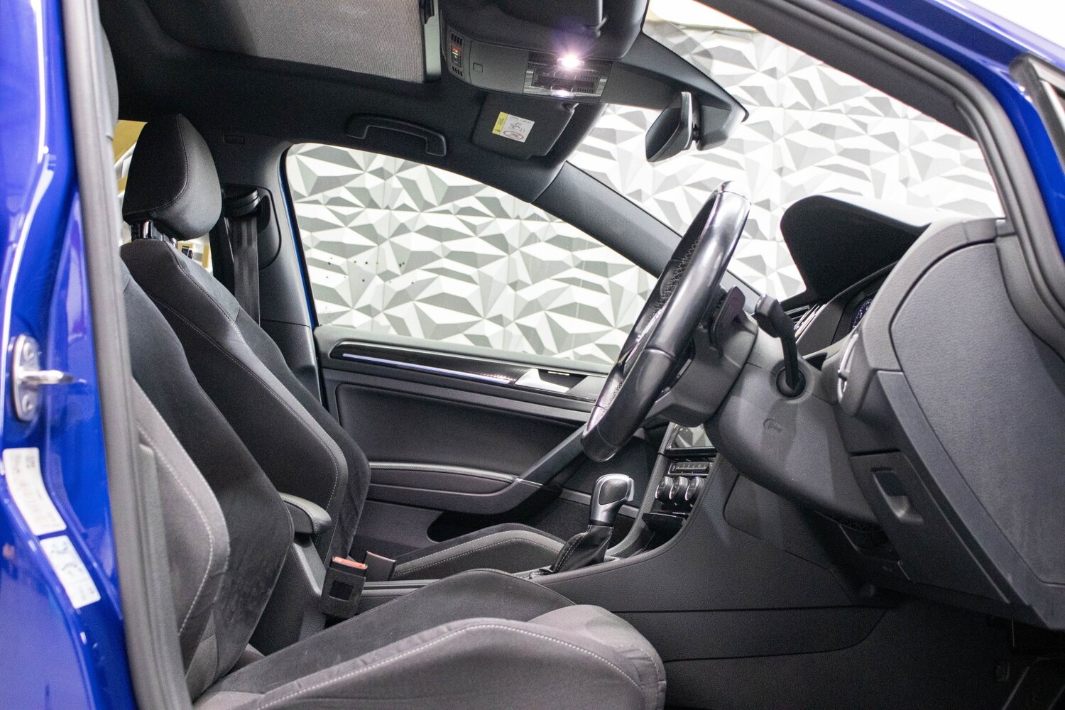 Used Volkswagen Golf 2018 for sale - 77715093: Photo 12