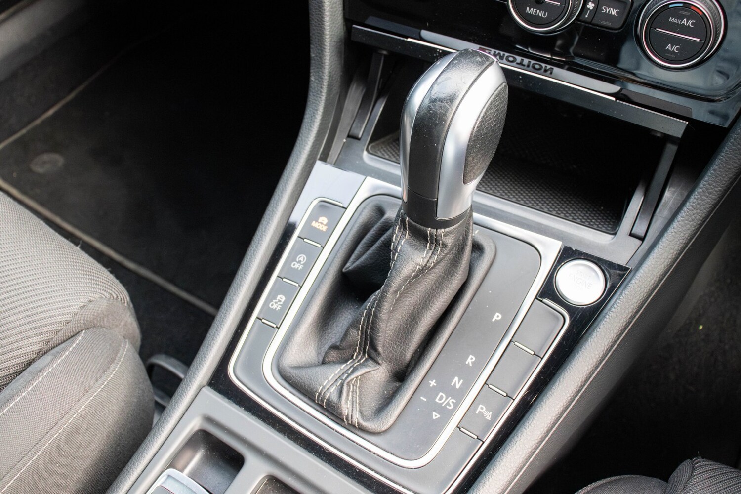 Used Volkswagen Golf 2018 for sale - 77715093: Photo 19