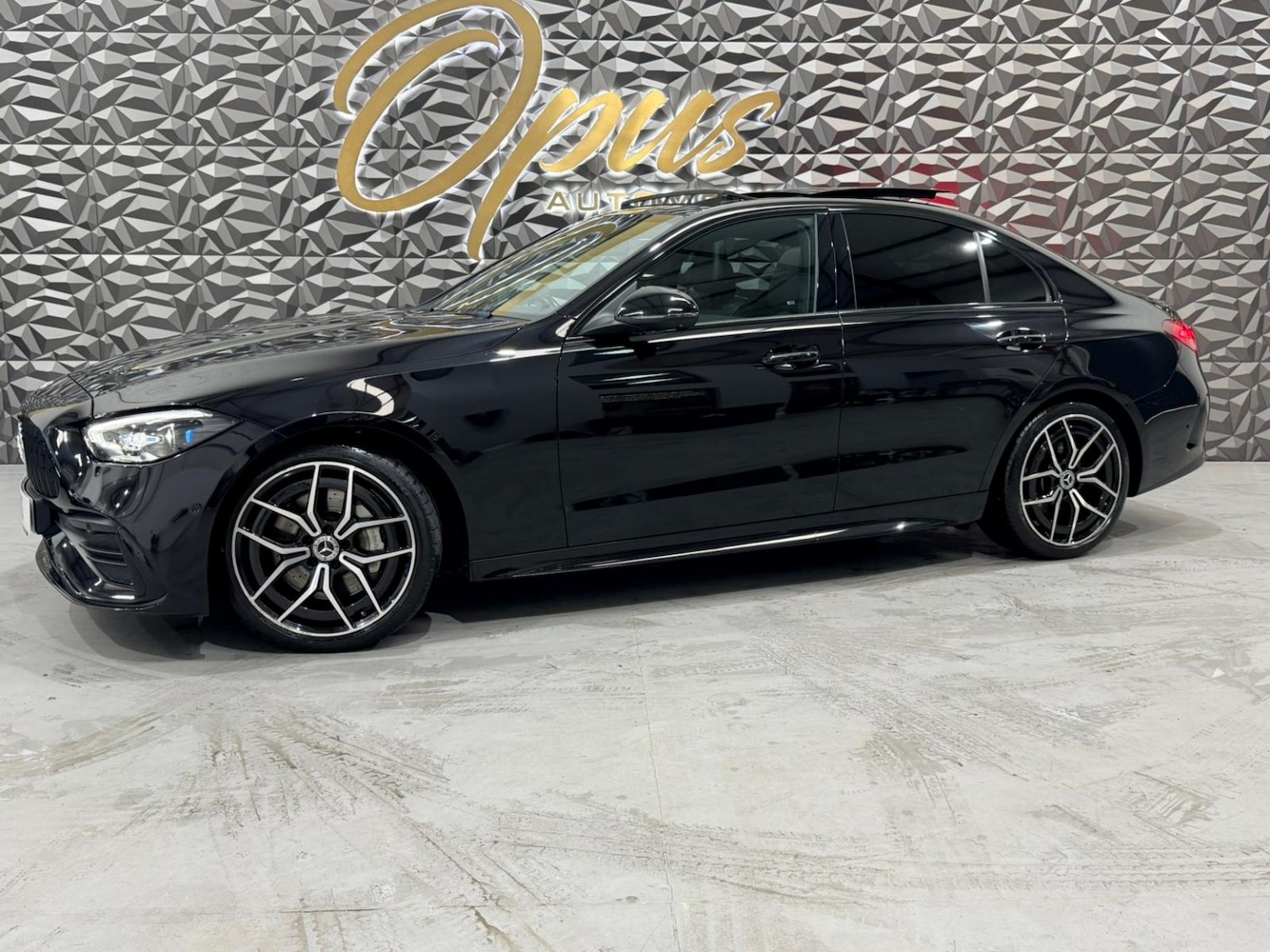 Used Mercedes-Benz C Class 2023 for sale - 76369375: Photo 10