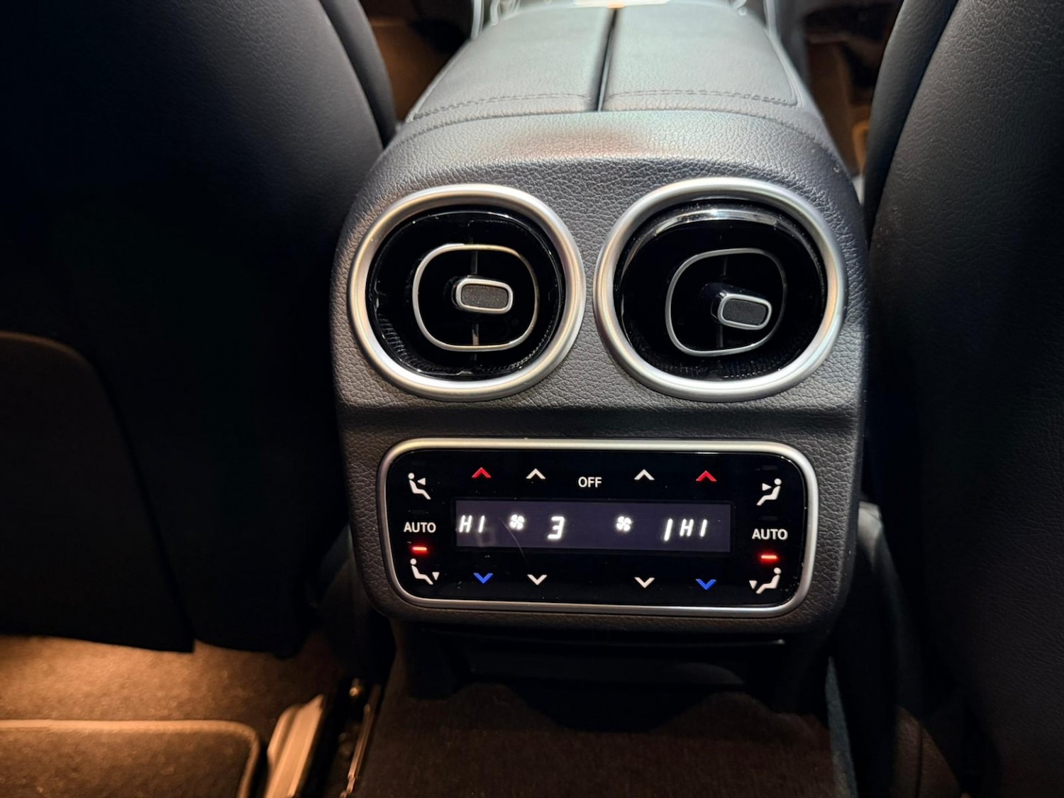 Used Mercedes-Benz C Class 2023 for sale - 76369375: Photo 13