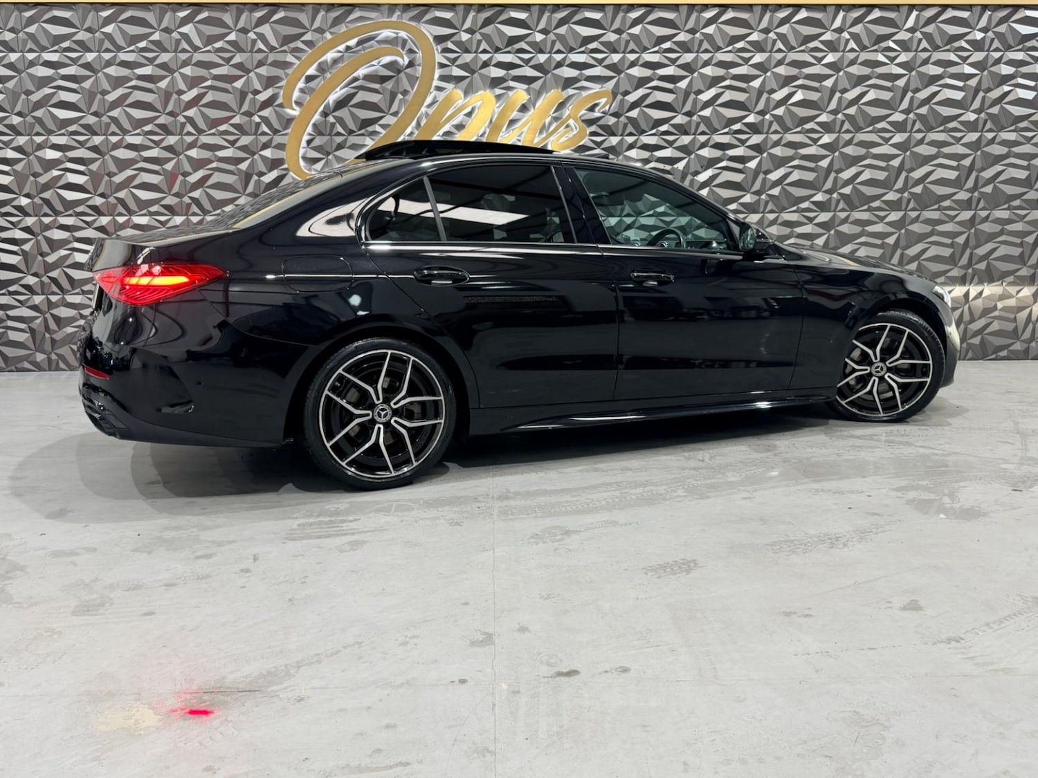 Used Mercedes-Benz C Class 2023 for sale - 76369375: Photo 4