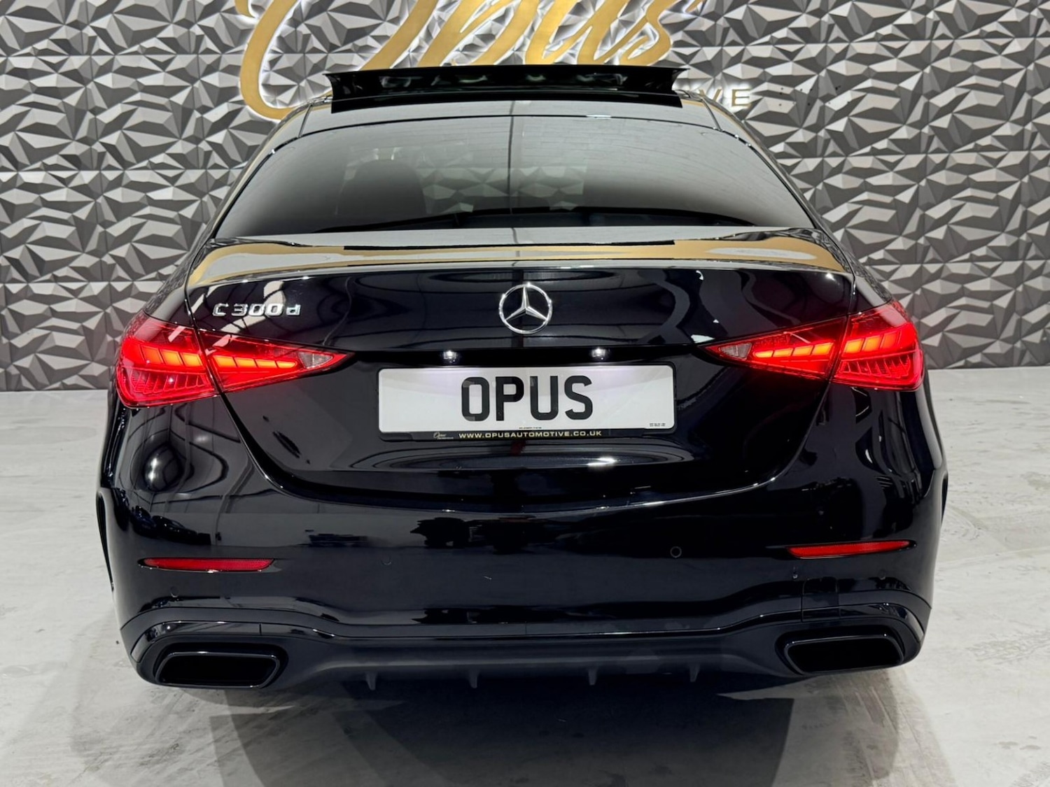 Used Mercedes-Benz C Class 2023 for sale - 76369375: Photo 5