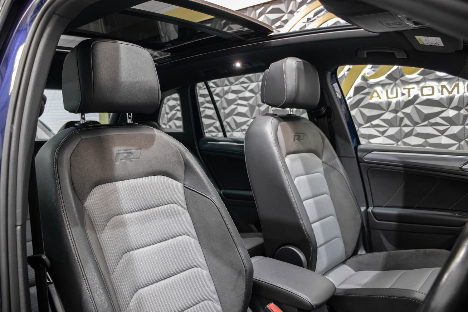 Used Volkswagen Tiguan 2017 for sale - 76863821: Photo 12