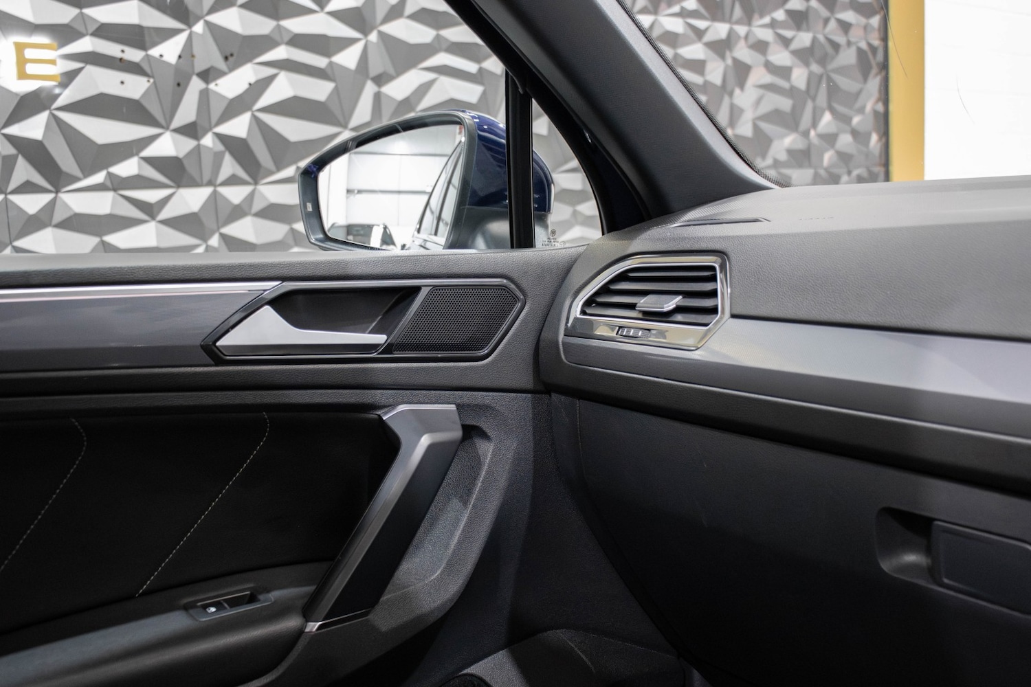 Used Volkswagen Tiguan 2017 for sale - 76863821: Photo 20