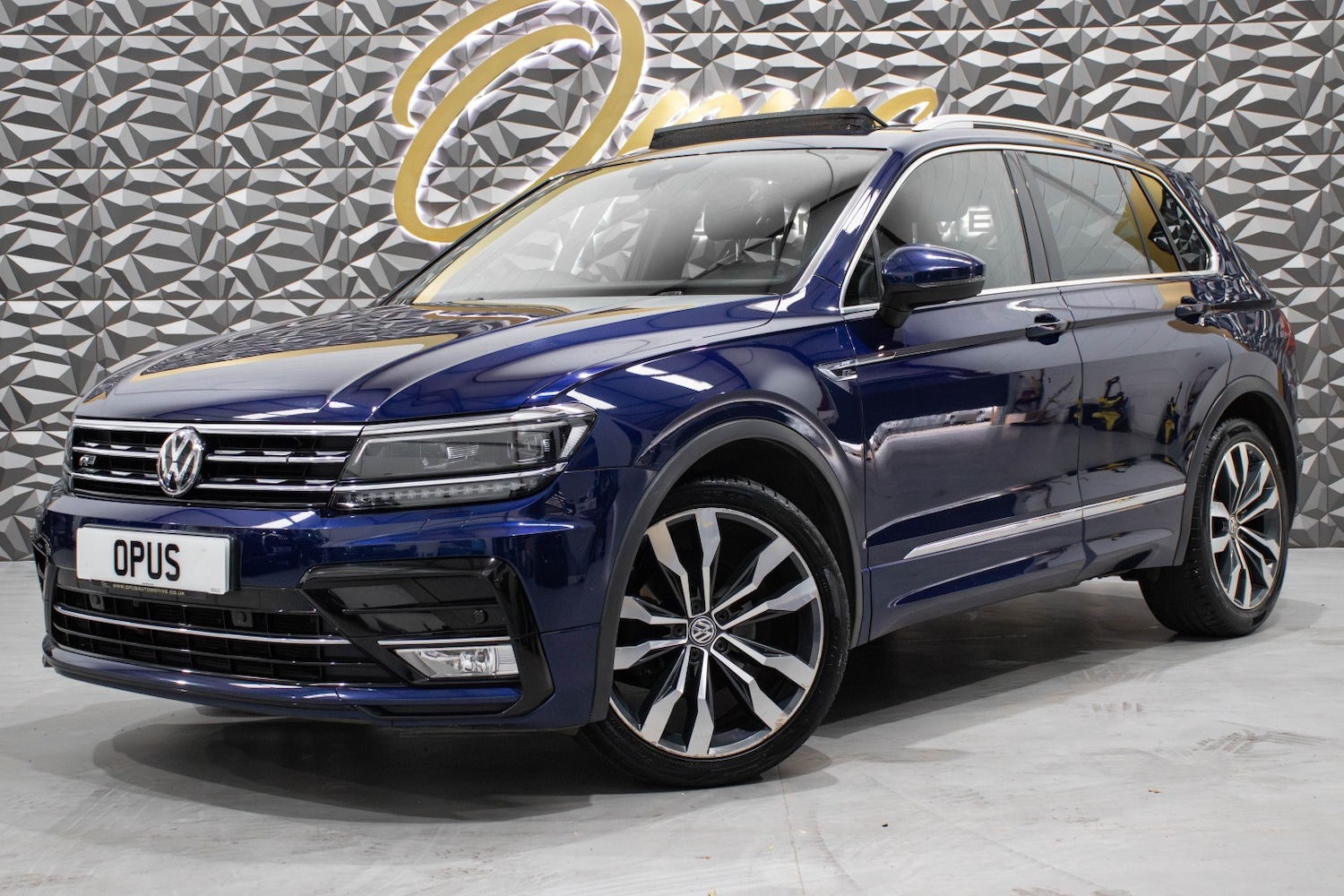 Used Volkswagen Tiguan 2017 for sale - 76863821: Photo 8
