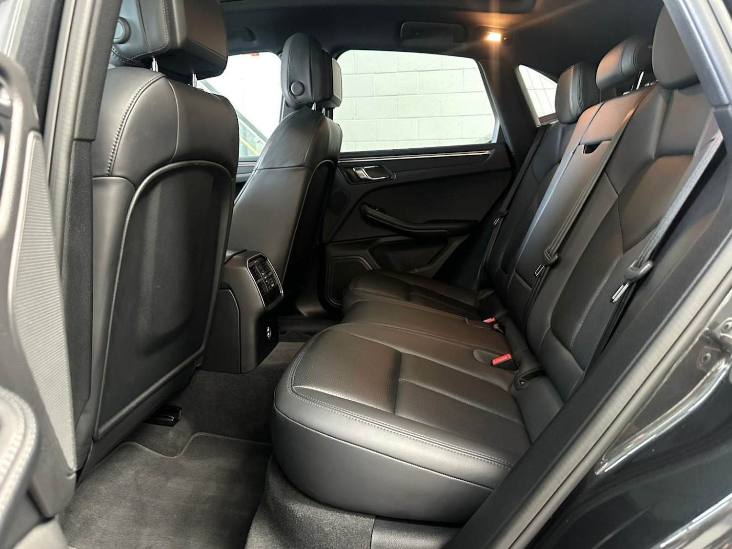 Used Porsche Macan 2019 for sale - 76198268: Photo 26
