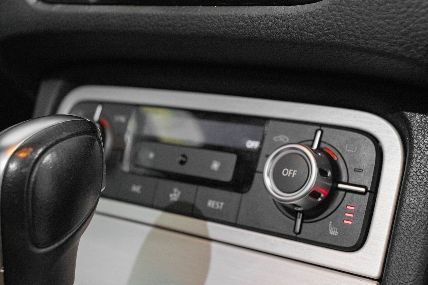 Used Volkswagen Touareg 2013 for sale - 77107728: Photo 21