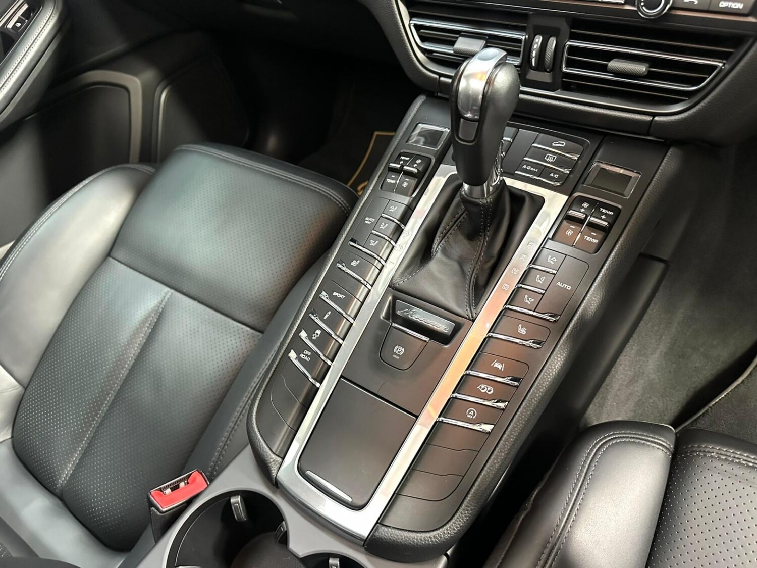 Used Porsche Macan 2019 for sale - 77542642: Photo 20