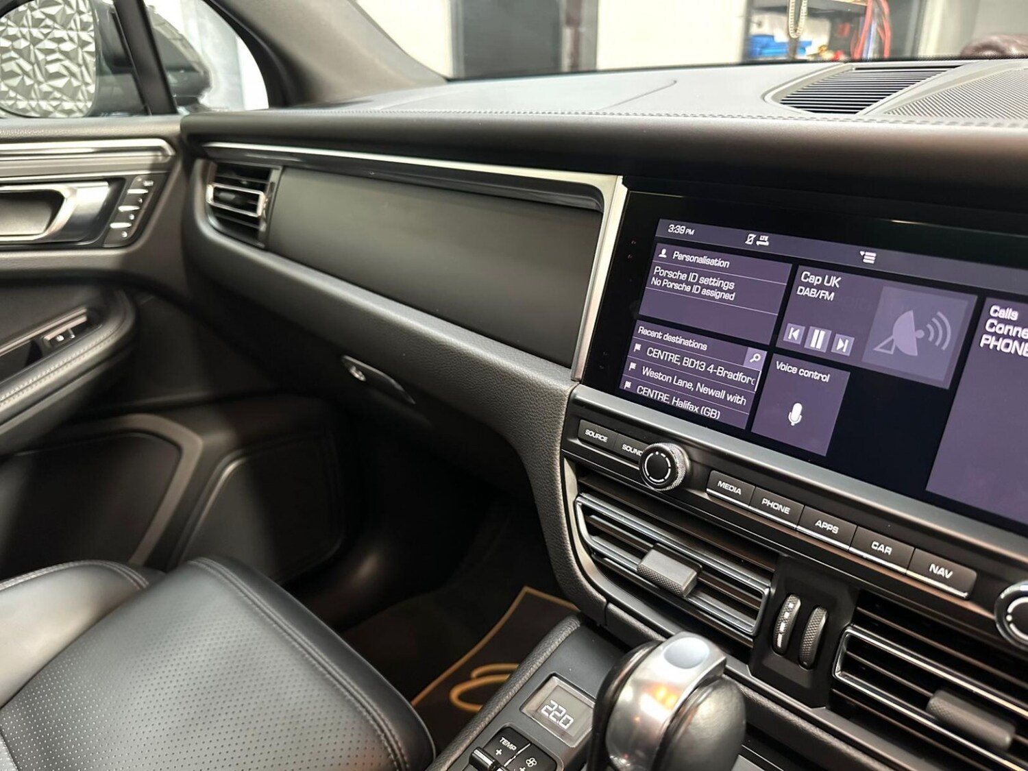 Used Porsche Macan 2019 for sale - 77542642: Photo 24