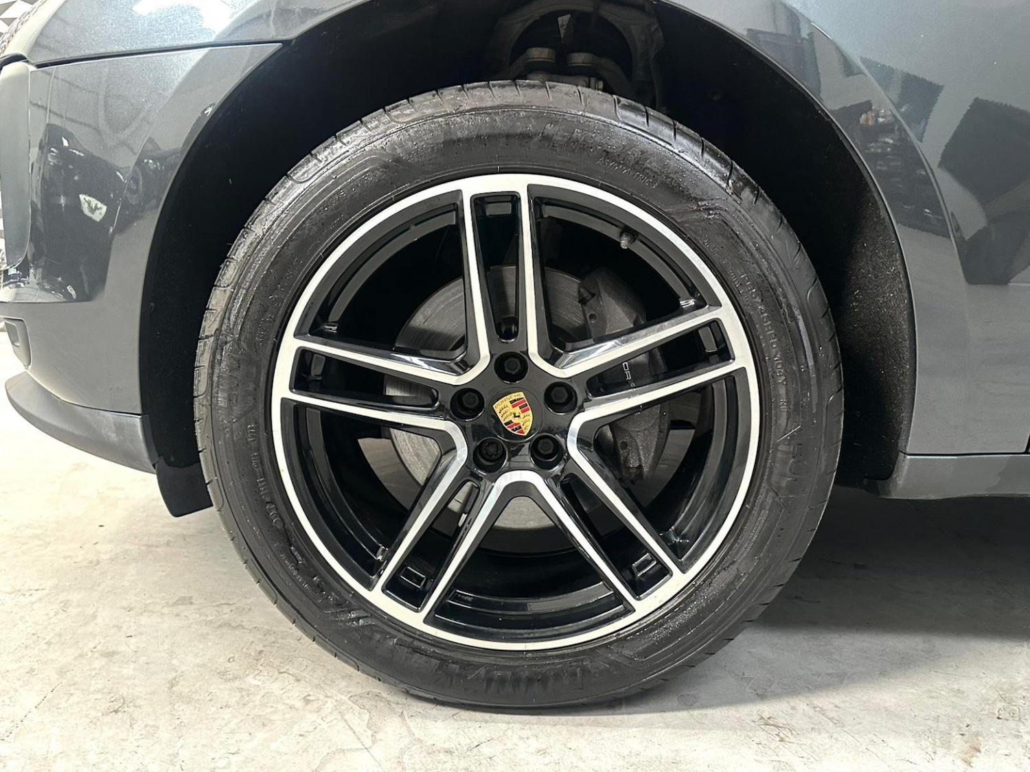 Used Porsche Macan 2019 for sale - 77542642: Photo 3