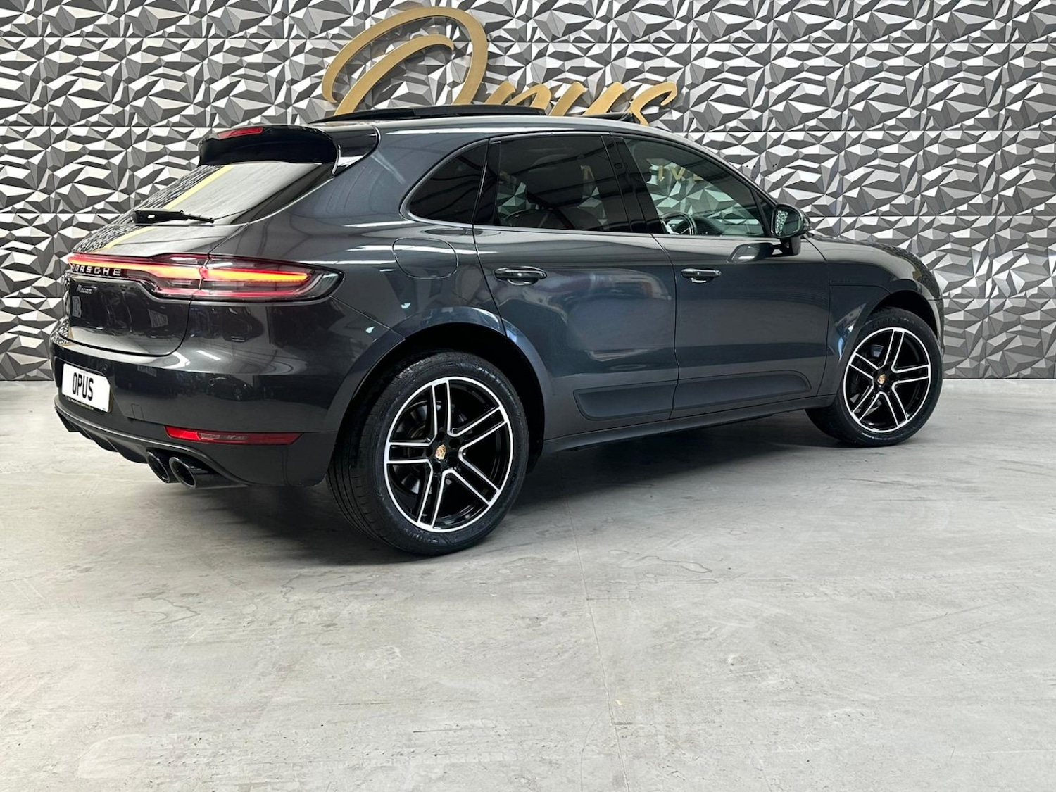 Used Porsche Macan 2019 for sale - 77542642: Photo 4