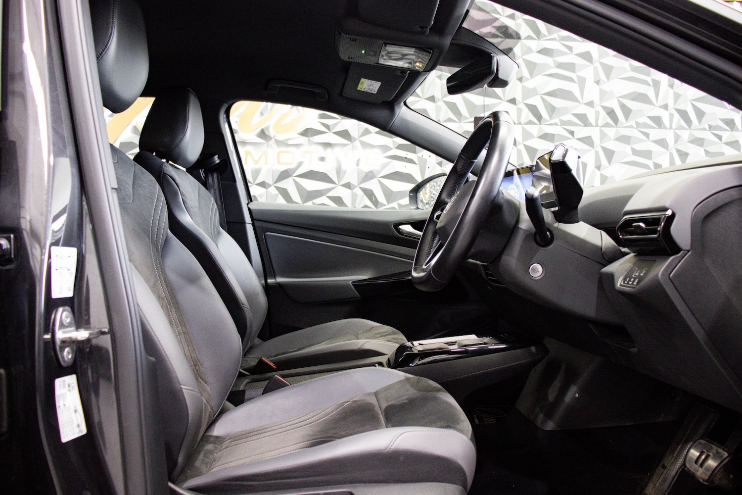 Used Volkswagen ID.4 2022 for sale - 76571227: Photo 10