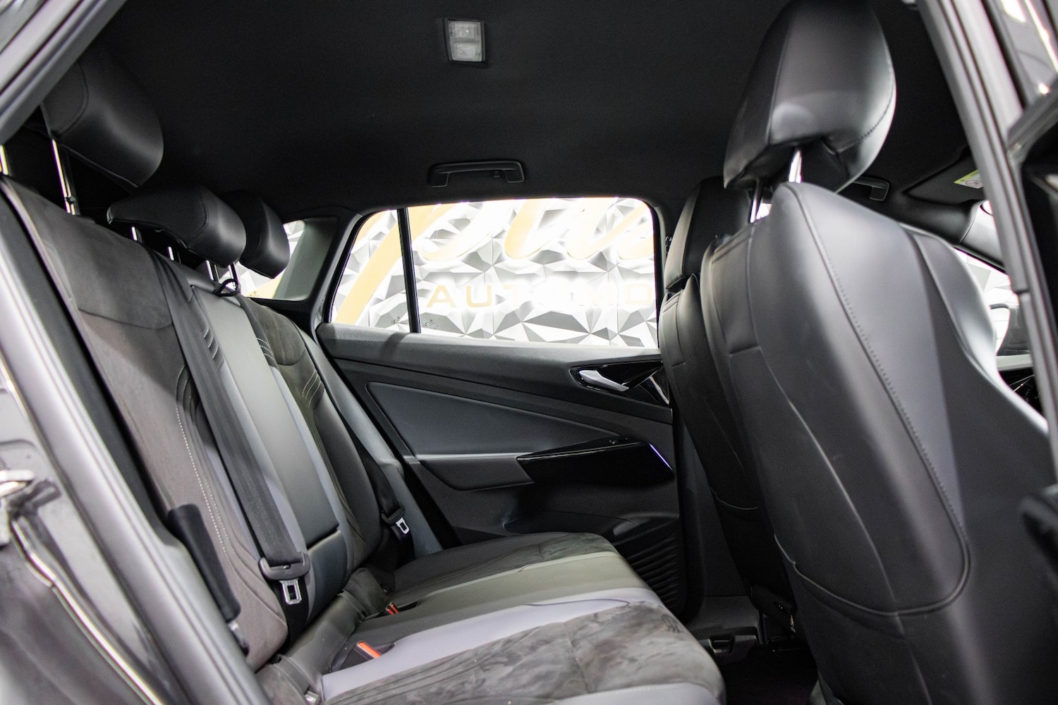 Used Volkswagen ID.4 2022 for sale - 76571227: Photo 24