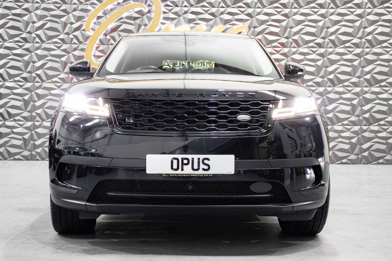 Used Land Rover Range Rover Velar 2017 for sale - 76571141: Photo 12