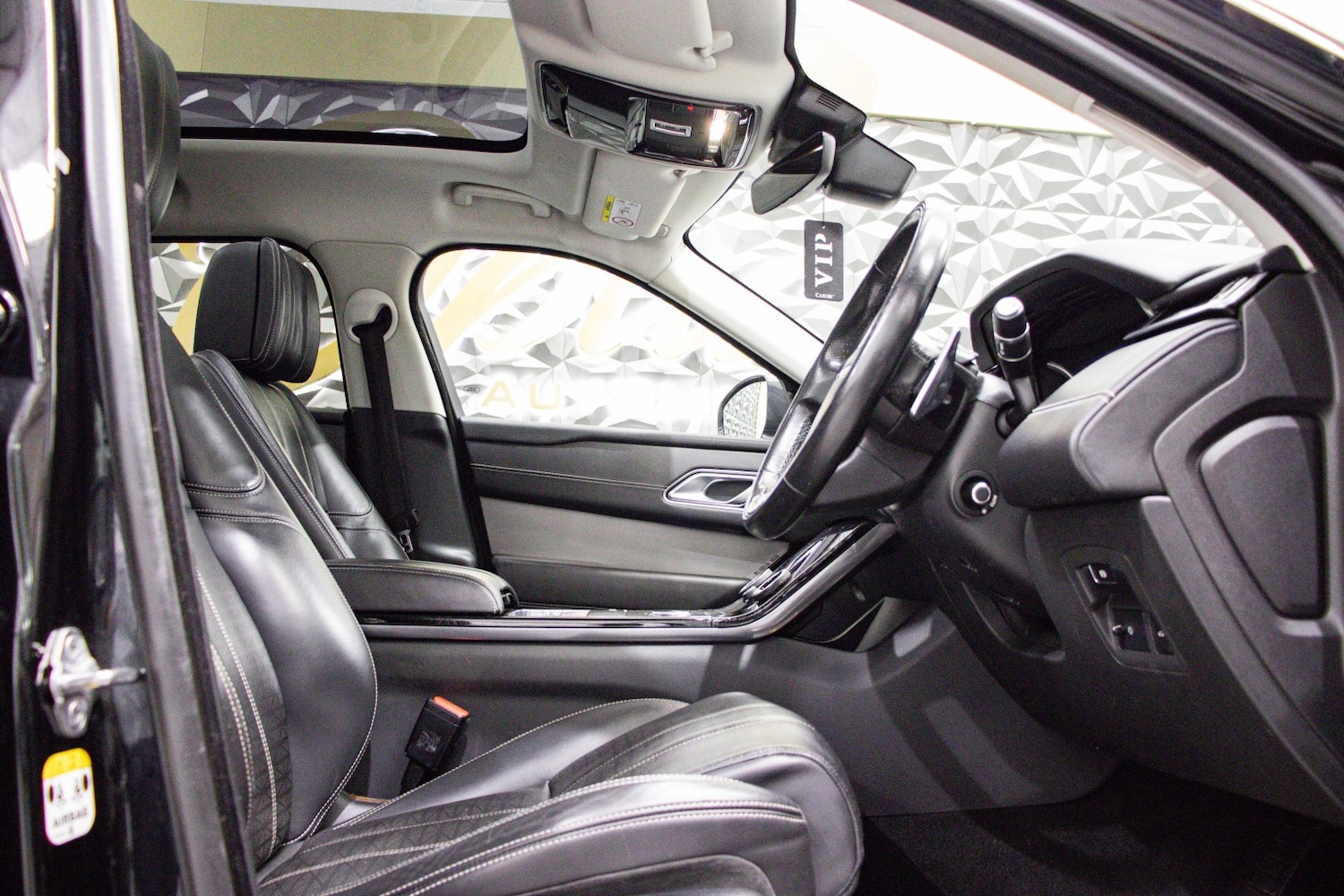 Used Land Rover Range Rover Velar 2017 for sale - 76571141: Photo 15