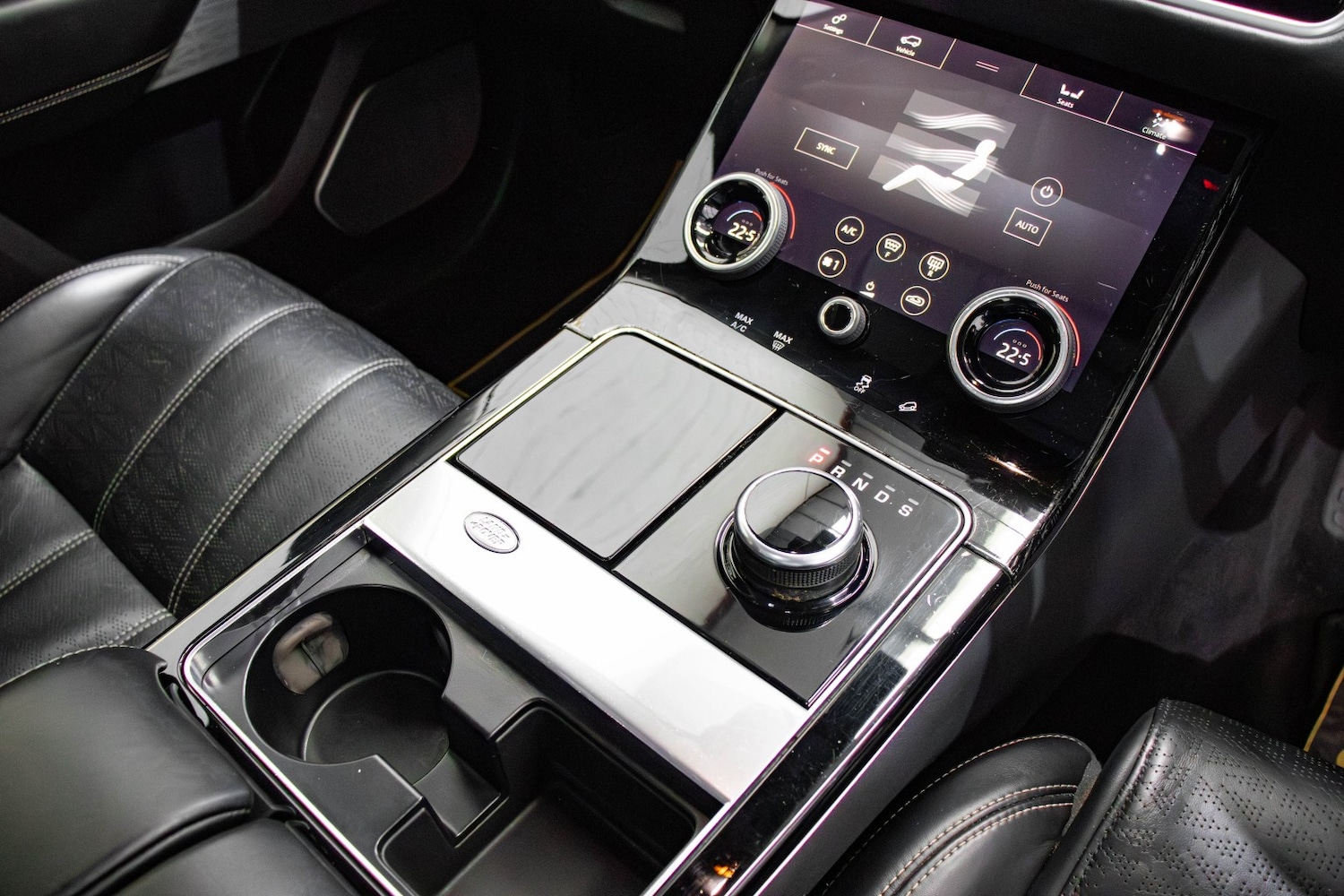 Used Land Rover Range Rover Velar 2017 for sale - 76571141: Photo 24