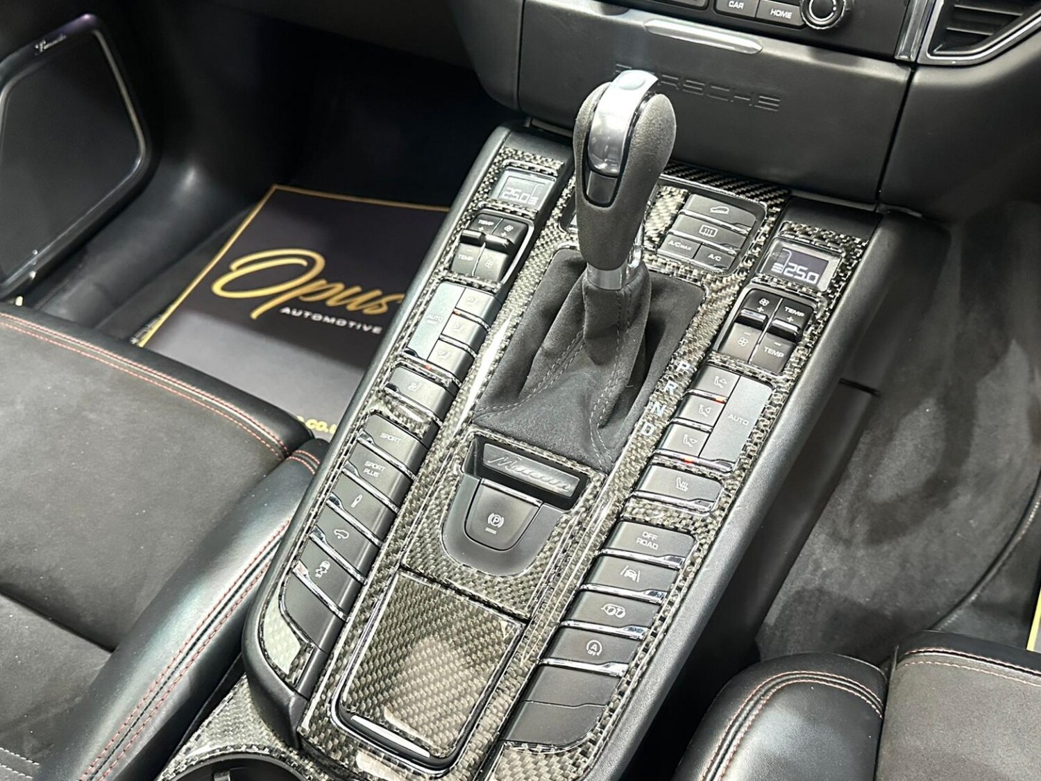 Used Porsche Macan 2016 for sale - 77542649: Photo 21