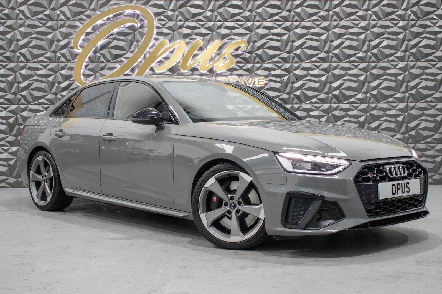 Used Audi A4 2020 for sale - 77542648: Photo 1