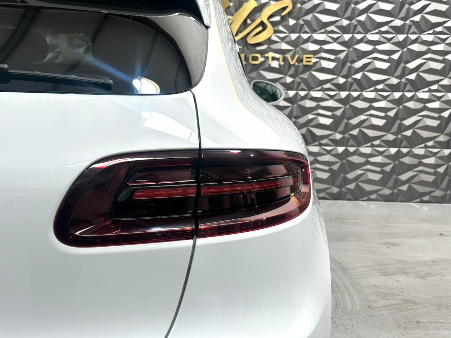 Used Porsche Macan 2016 for sale - 76174090: Photo 7