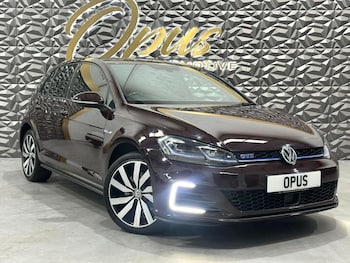 Volkswagen - Golf
