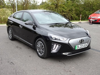 2022 (22) - 38.3kWh Premium Auto 5dr