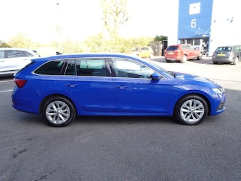 Used Skoda Octavia 2023 for sale - 76360002: Photo
