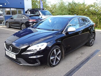 Used Volvo V40 2019 for sale - 76031643: Photo