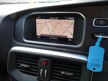 Used Volvo V40 2019 for sale - 76031643: Photo