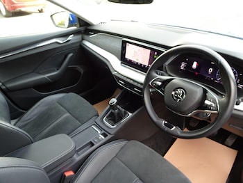 Used Skoda Octavia 2022 for sale - 76085476: Photo 2