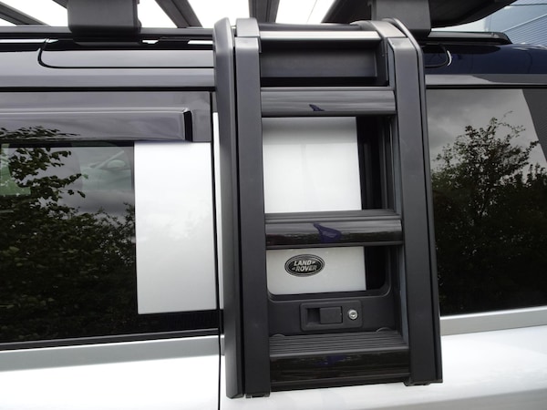 Used Land Rover Defender 110 2020 for sale - 76137827: Photo 16