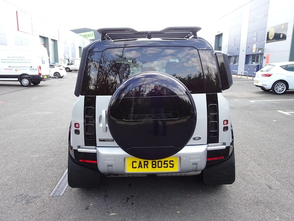 Used Land Rover Defender 110 2020 for sale - 76137827: Photo 20