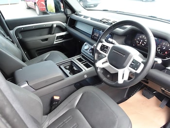 Used Land Rover Defender 110 2020 for sale - 76137827: Photo 2