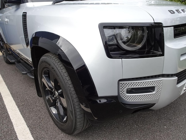 Used Land Rover Defender 110 2020 for sale - 76137827: Photo 30