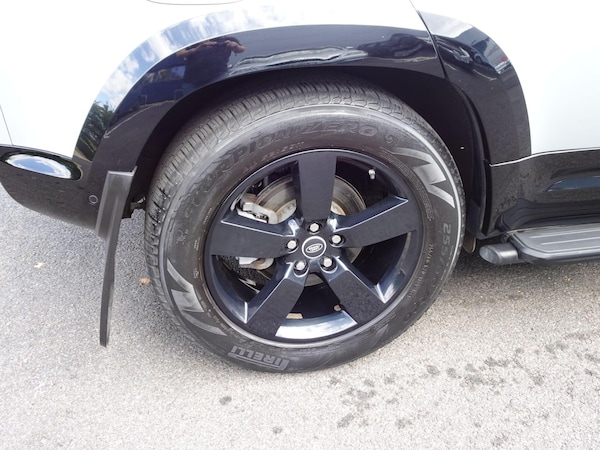 Used Land Rover Defender 110 2020 for sale - 76137827: Photo 31