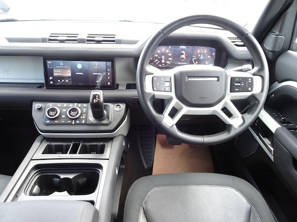 Used Land Rover Defender 110 2020 for sale - 76137827: Photo 6
