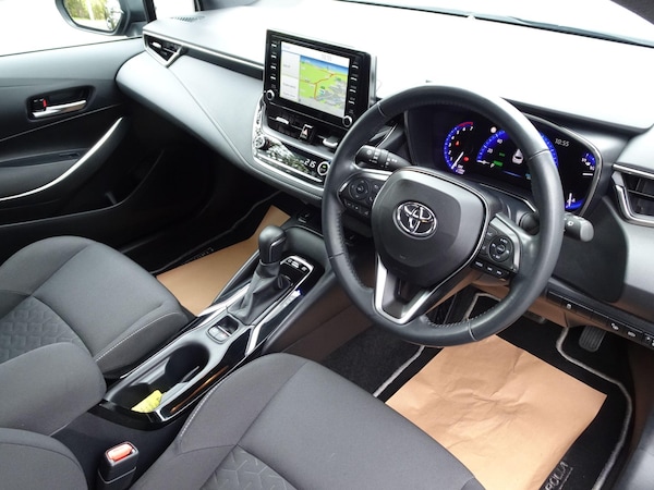 Used Toyota Corolla 2021 for sale - 76151571: Photo 2