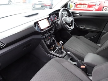 Used Volkswagen T-Cross 2021 for sale - 76441077: Photo