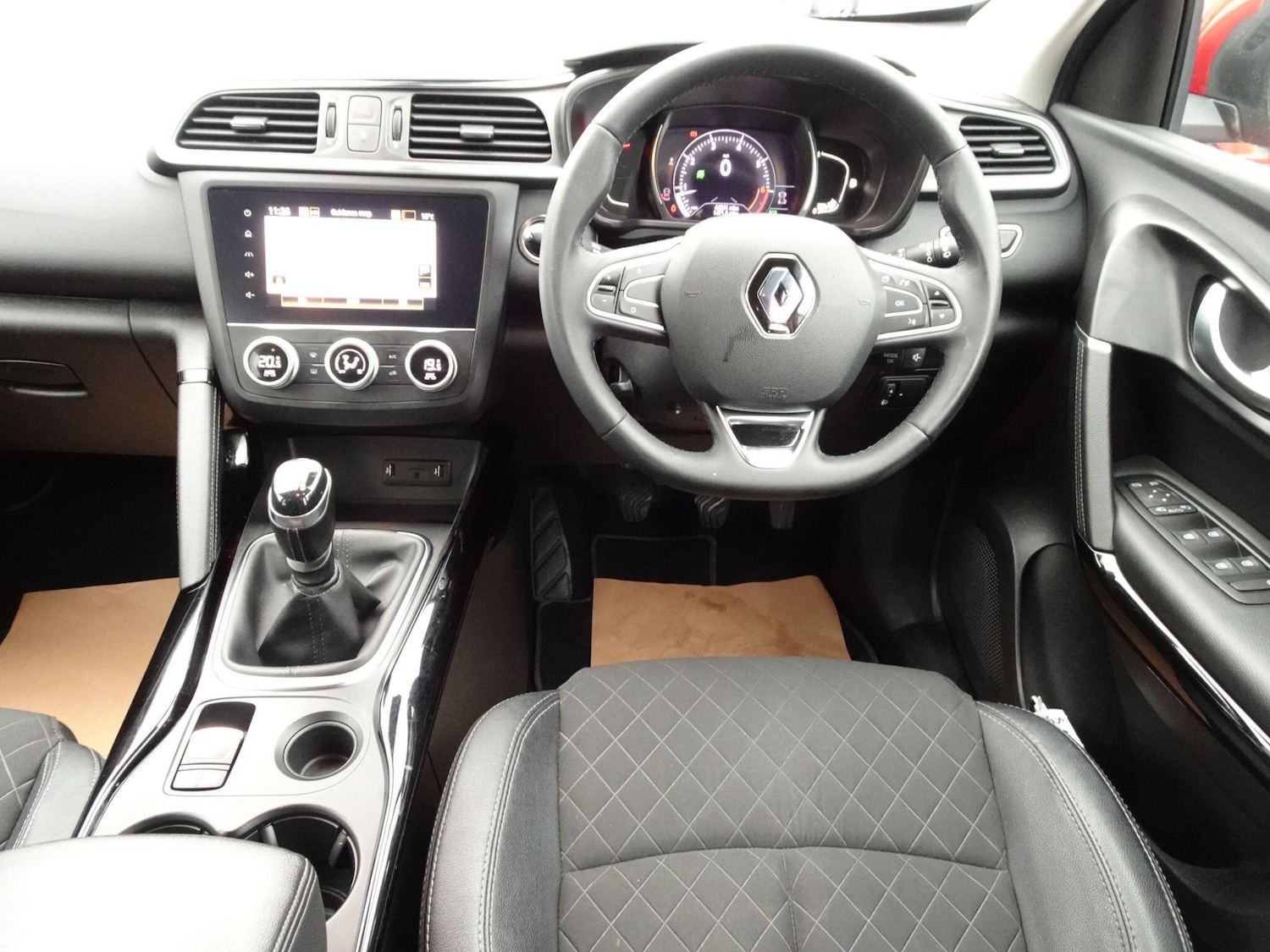 Used Renault Kadjar 2019 for sale - 76584702: Photo 2