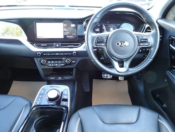 Used Kia Niro 2021 for sale - 76189224: Photo 3