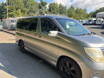 Used Nissan Elgrand  for sale - 75453716: Photo